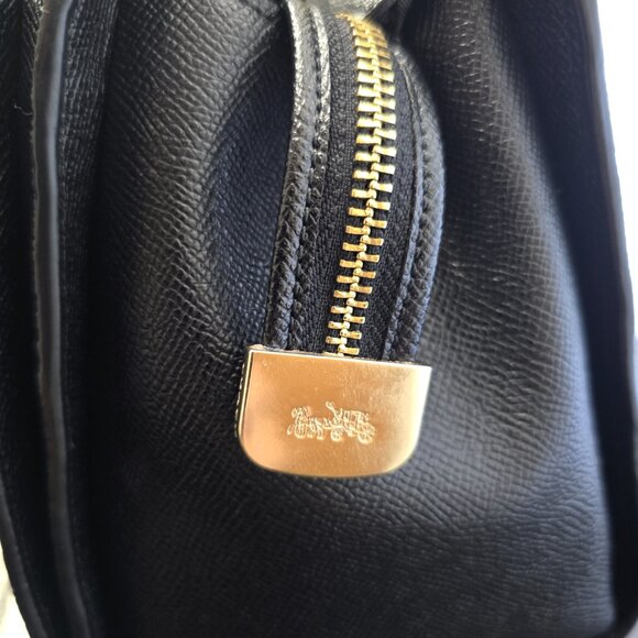 Vintage Coach Avary Carryall in Black Crossgrain Leather with Gold-Tone Hardware - Picture 3 of 16